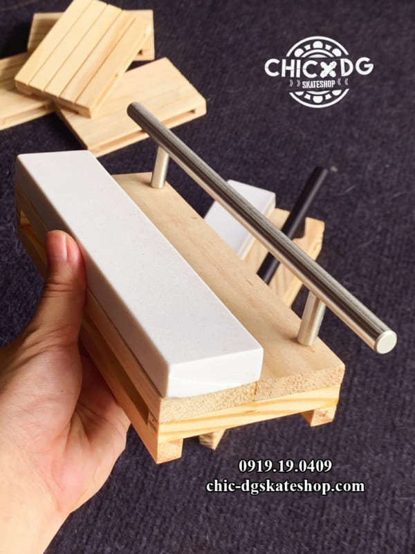 Mô hình sân trượt fingerboard - sản phẩm 2in1 Box - Rail Chic-DG